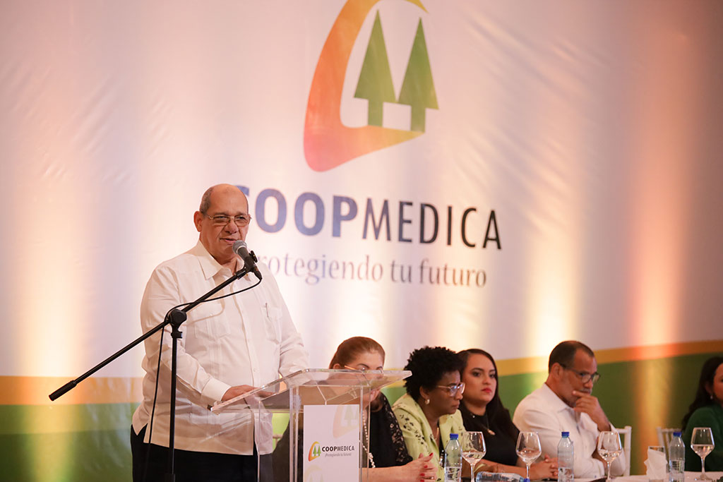  Conversatorio Sobre la Importancia y los Beneficios de la Inversión en Coopmedica - La Vega